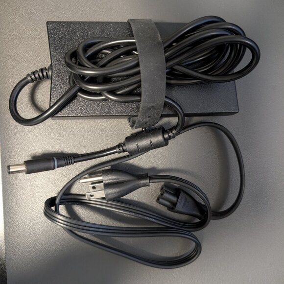 Dell Dock WD19S Performance Docking Station USB-C w/ 130w AC Power - Picture 6 of 6